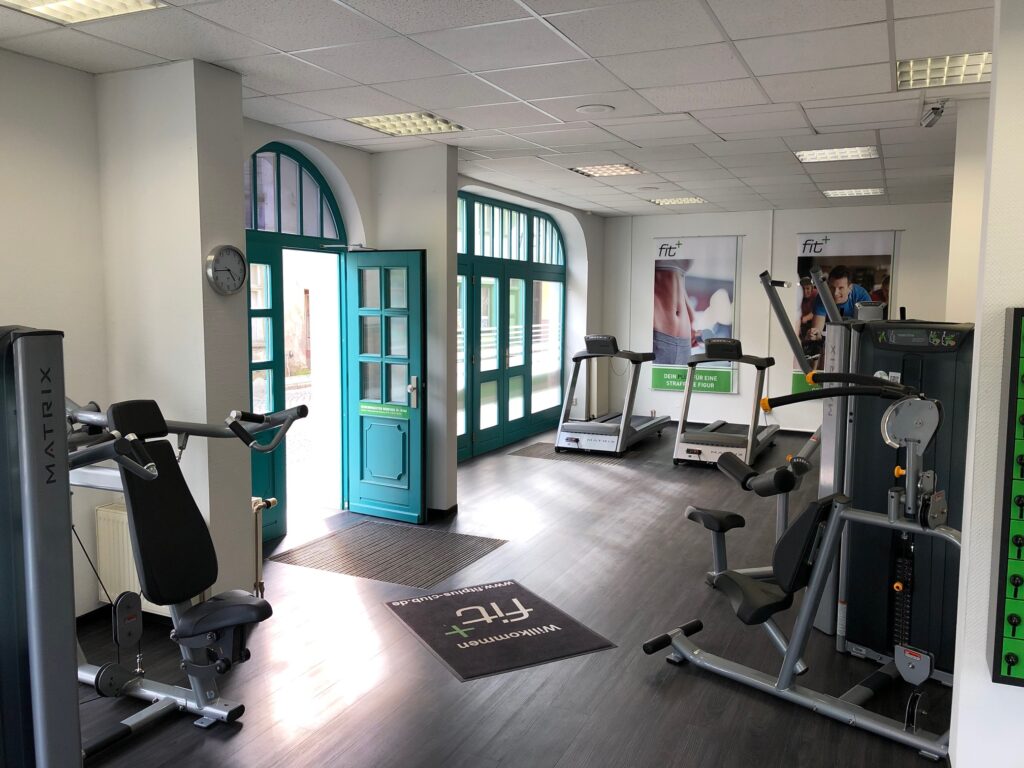 fitplus_Fitnessstudio Stavenhagen Geraetetraining_1